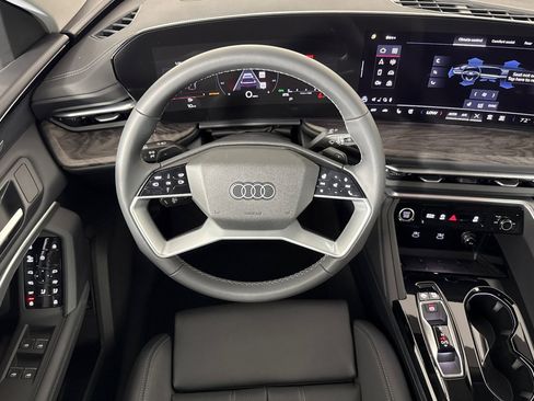 New 2025 Audi Q5 Prestige image 13