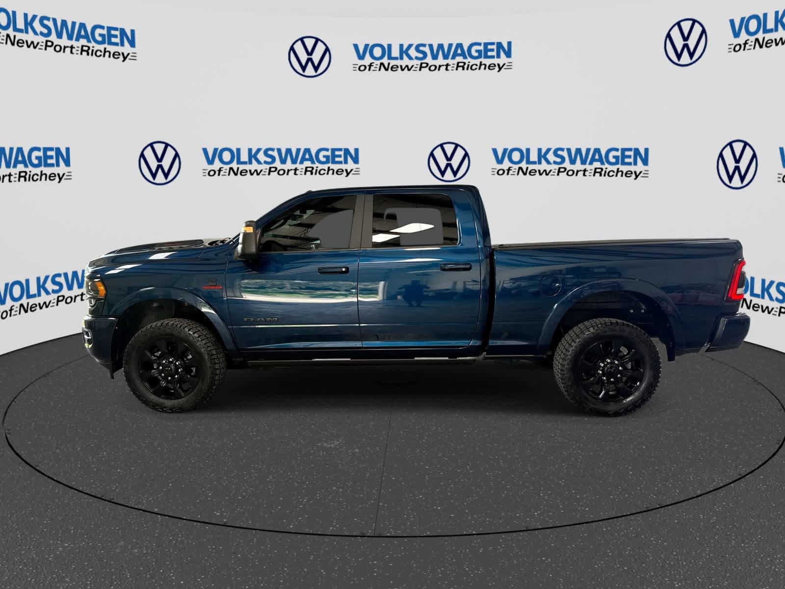 Used 2024 RAM 2500 Limited AWD/4WD image 11