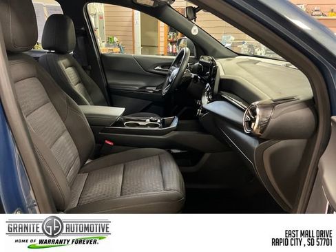 Used 2026 Chevrolet Equinox LT AWD/4WD image 36