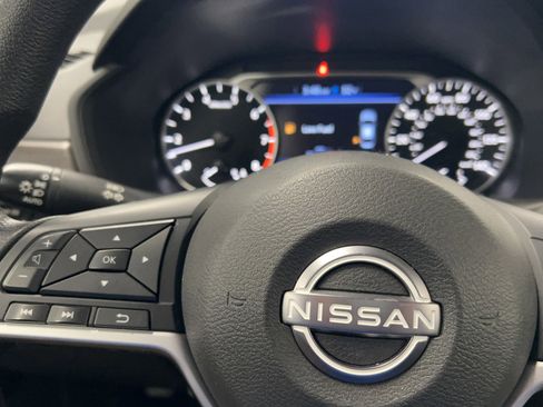 Used 2024 Nissan Altima 2.5 SV image 28