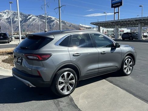 Used 2025 Ford Escape Platinum image 25