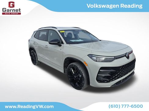 New 2026 Volkswagen Tiguan SE R-Line image 7