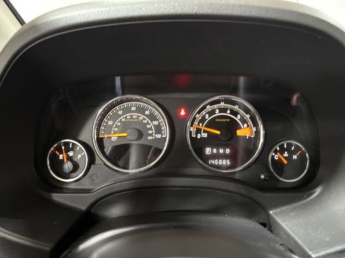 Used 2016 Jeep Compass Latitude FWD image 12