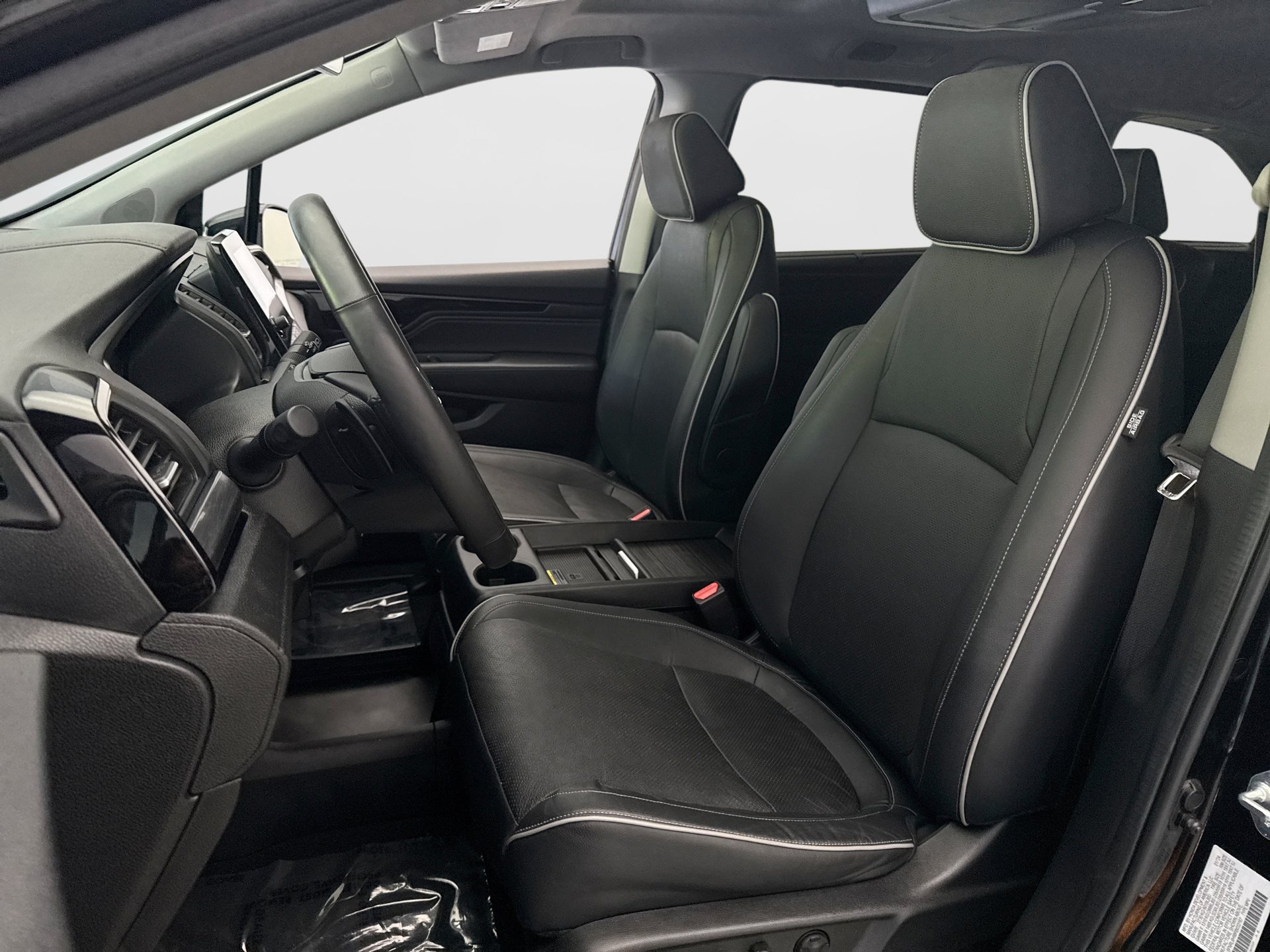 Used 2024 Honda Odyssey Elite image 11
