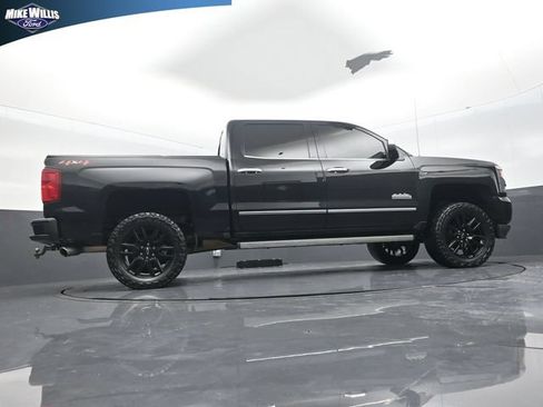 Used 2018 Chevrolet Silverado 1500 High Country AWD/4WD image 24