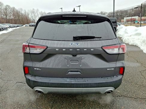 Used 2022 Ford Escape SEL image 6