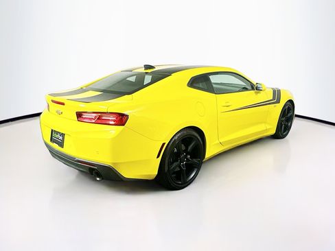 Used 2017 Chevrolet Camaro LT RWD image 9