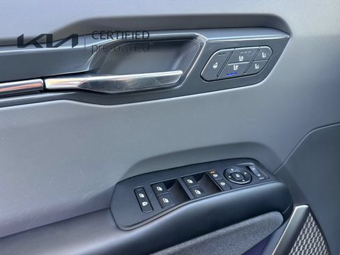 Certified 2024 Kia EV9 Land AWD/4WD image 12