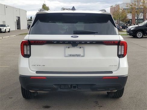 Used 2025 Ford Explorer Active image 6