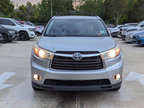 Used 2016 Toyota Highlander Limited w/ Driver Technology Package image 2