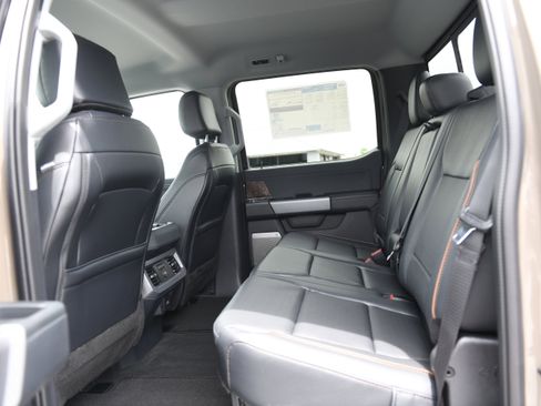 New 2026 Ford F250 Lariat w/ Lariat Premium Package AWD/4WD image 12