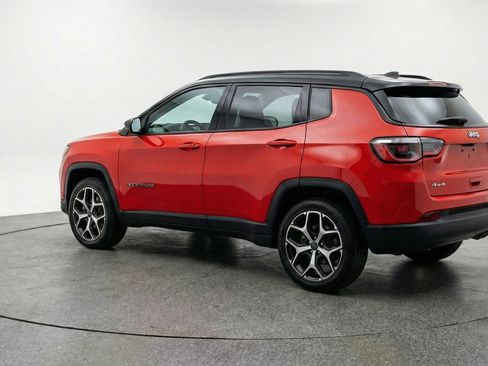 Used 2025 Jeep Compass Limited AWD/4WD image 6