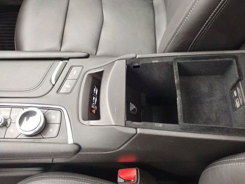 Used 2021 Cadillac XT5 Premium Luxury image 28