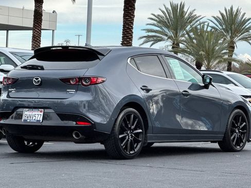 Used 2021 MAZDA MAZDA3 Hatchback w/Premium Plus Pkg image 3