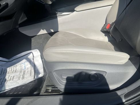 Used 2021 Toyota Camry XSE w/ Navigation Package FWD image 18