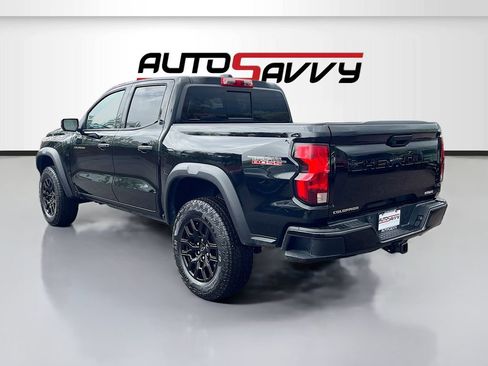Used 2024 Chevrolet Colorado Trail Boss w/ Advanced Trailering Package AWD/4WD image 5