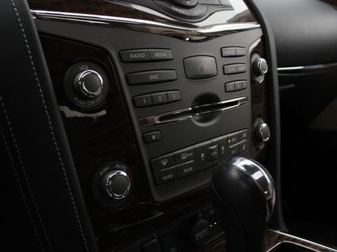 Used 2018 Nissan Armada Platinum w/ Interior Lighting Package image 17