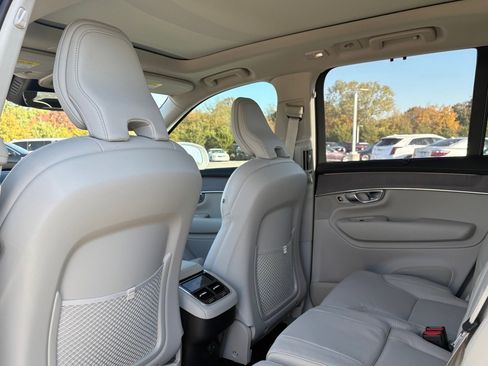 New 2026 Volvo XC90 B6 Ultra w/ Protection Package Premier image 18