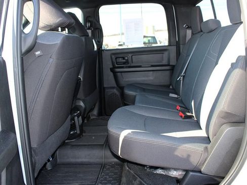 Used 2024 RAM 2500 Tradesman w/ Chrome Appearance Group image 23