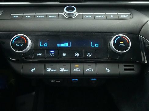 Used 2023 Hyundai Elantra SEL w/ Convenience Package FWD image 29