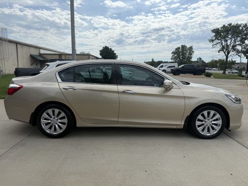 Used 2015 Honda Accord EX-L image 8