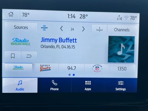 Used 2023 Ford Explorer XLT image 19