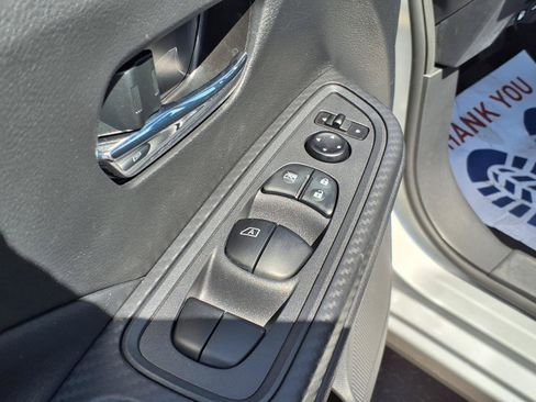 Used 2025 Nissan Versa SV w/ Trunk Package FWD image 21