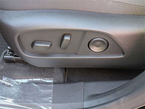 New 2026 Chevrolet Equinox LT image 12