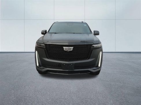 Used 2024 Cadillac Escalade Sport Platinum w/ LPO, ONYX Package image 5