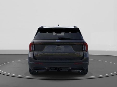 New 2026 Ford Explorer ST-Line RWD image 5