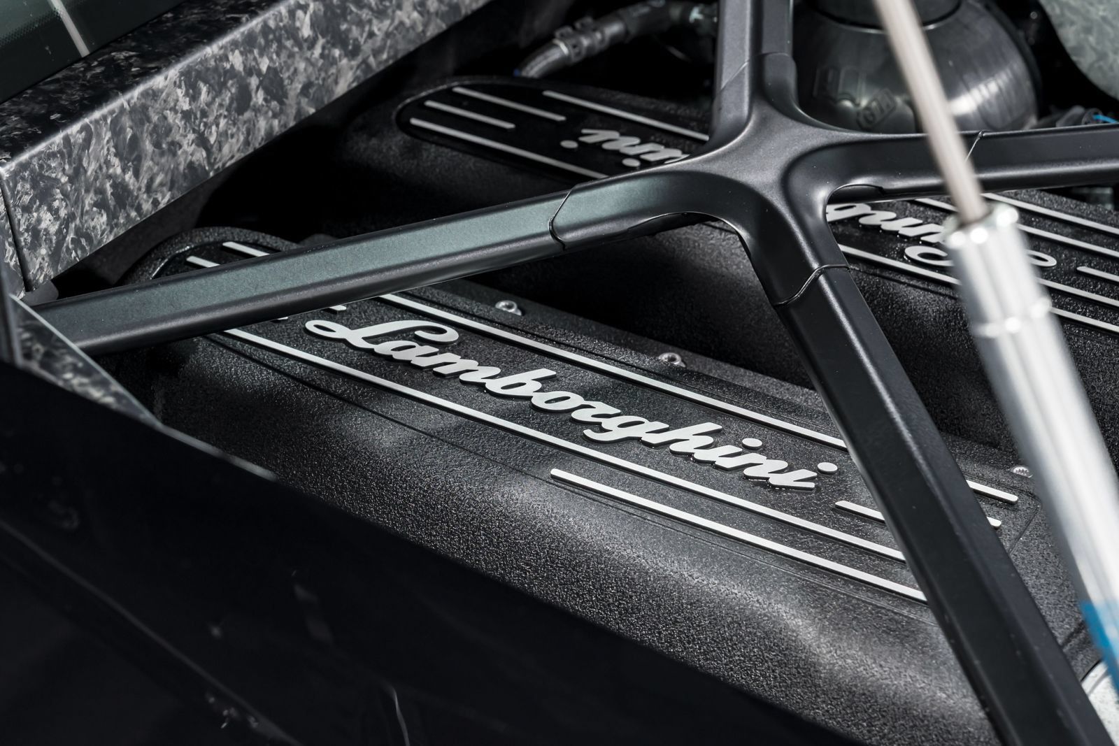 Used 2015 Lamborghini Huracan LP 610-4 AWD/4WD image 52