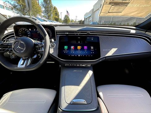 New 2026 Mercedes-Benz E 53 AMG e 4MATIC Sedan image 5