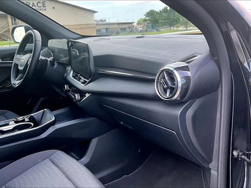Used 2026 Chevrolet Equinox LT FWD image 14
