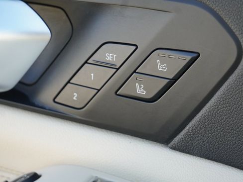 Used 2021 BMW X5 xDrive40i w/ M Sport Package image 22