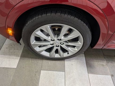 Used 2023 Buick Envision Avenir AWD/4WD image 7