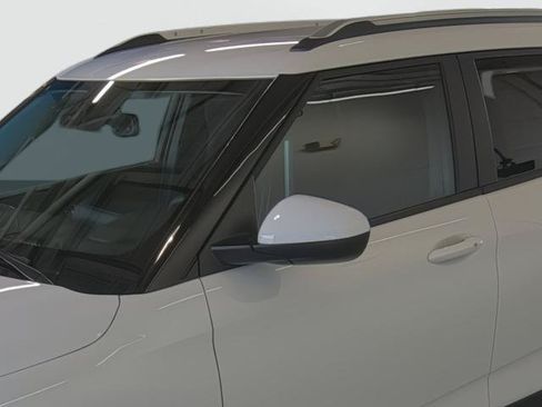 New 2026 Chevrolet TrailBlazer LT w/ Convenience Package FWD image 8