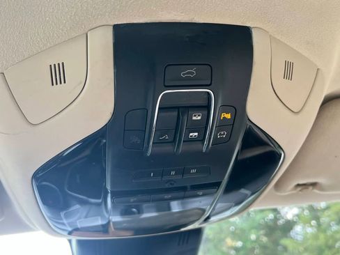 Used 2018 Maserati Ghibli S image 29