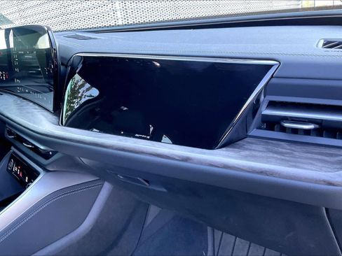 Certified 2025 Audi Q5 Premium w/ Convenience Package image 17