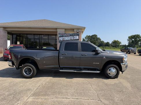 Used 2024 RAM 3500 Big Horn AWD/4WD image 1
