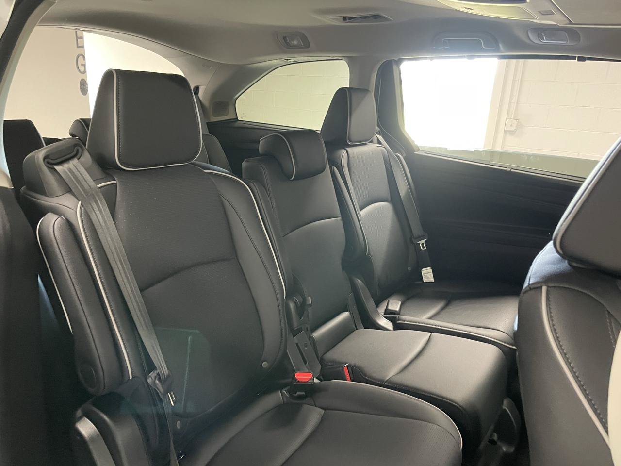 Used 2026 Honda Odyssey Elite image 20