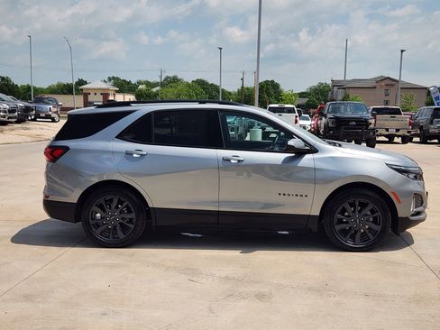 Used 2024 Chevrolet Equinox RS FWD image 7