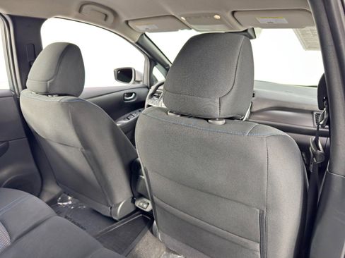 Used 2025 Nissan Leaf S image 29