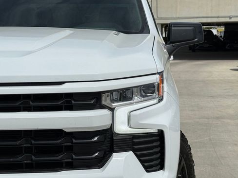 Used 2023 Chevrolet Silverado 1500 RST w/ Z71 Off-Road Package image 3