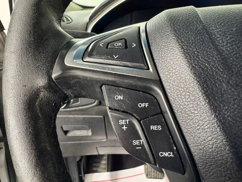 Used 2015 Ford Edge SEL FWD image 15