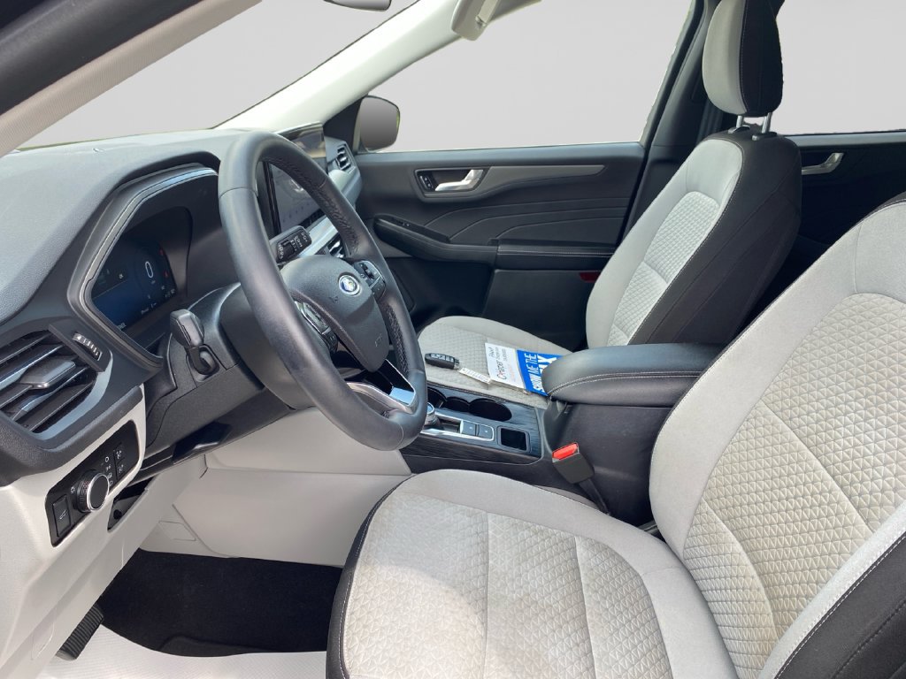 Used 2023 Ford Escape Active w/ Tech Pack #2 AWD/4WD image 21