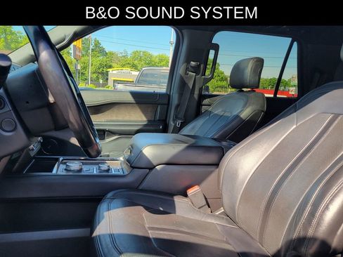 Used 2018 Ford Expedition Limited AWD/4WD image 16