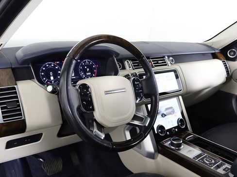 Used 2020 Land Rover Range Rover HSE image 30
