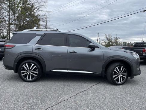 Used 2024 Nissan Pathfinder Platinum w/ Cargo Package image 2