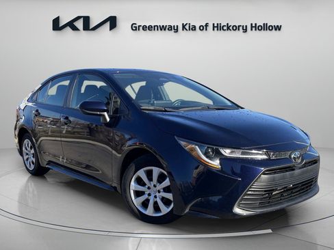 Used 2023 Toyota Corolla LE image 1