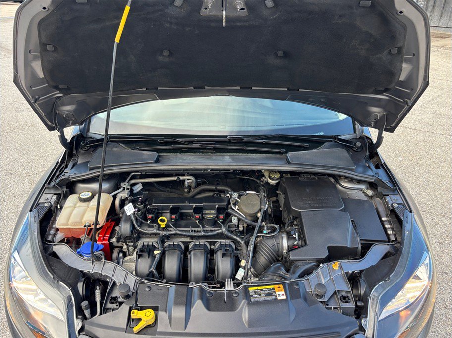 Used 2013 Ford Focus SE w/ Super Fuel Economy (SFE) Pkg FWD image 35